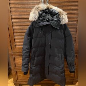 Canada Goose Shelburne Parka Black Label, Size L